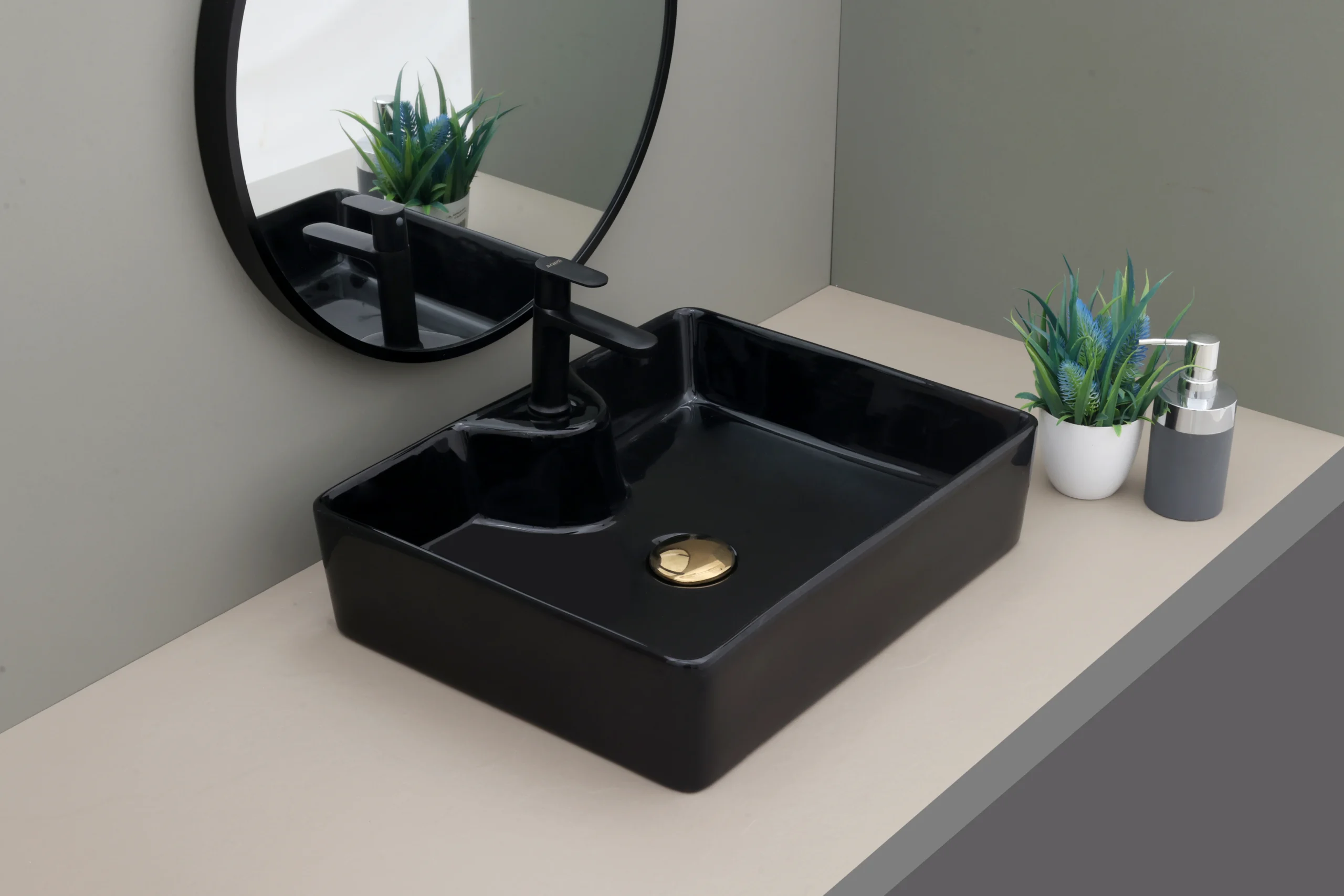 TESLA BLACK (2)